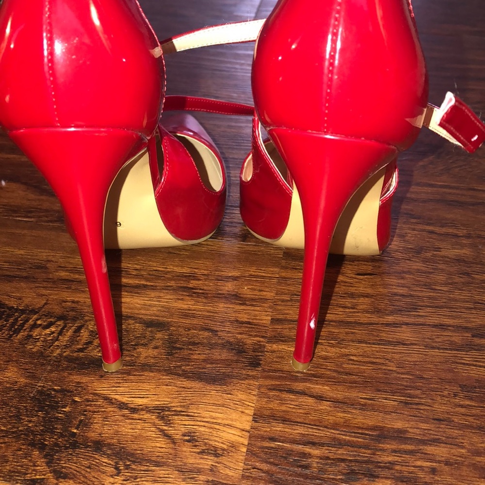 Red Pumps - Picture 2 of 3